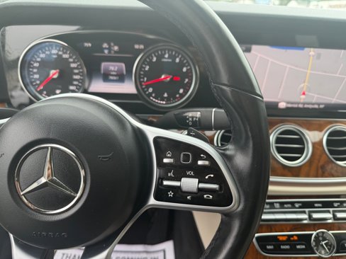 Used 2019 Mercedes-Benz E 300 4MATIC w/ Premium 1 Package image 27