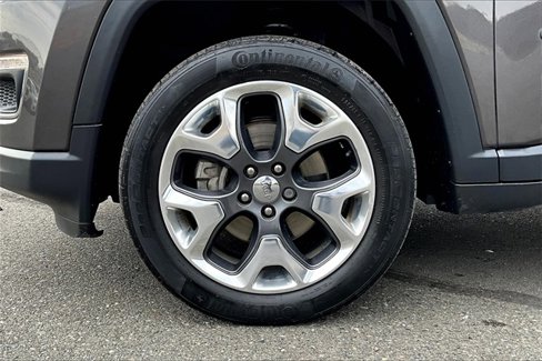 Used 2018 Jeep Compass Limited image 8