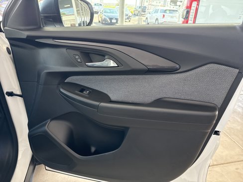 Used 2023 Chevrolet TrailBlazer LS image 16