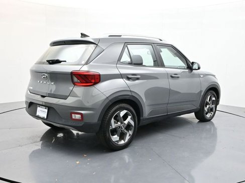 Used 2022 Hyundai Venue SEL w/ Cargo Package image 5