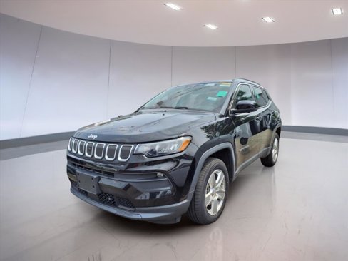 Used 2022 Jeep Compass Latitude w/ Convenience Group image 2