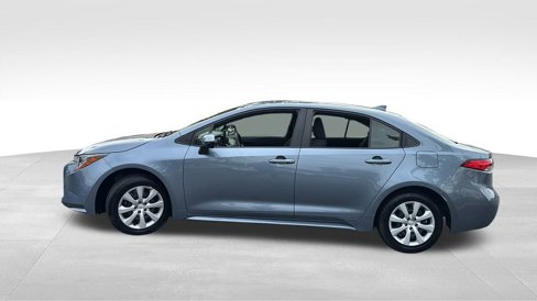 Used 2023 Toyota Corolla LE image 4