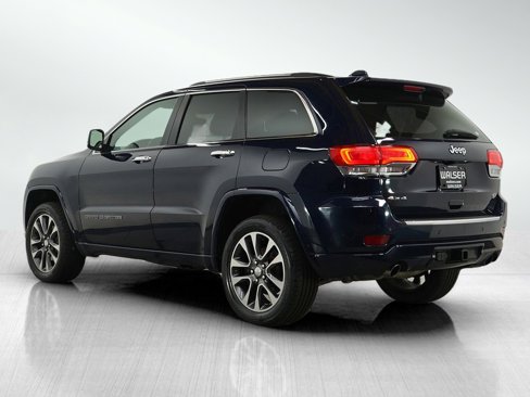 Used 2017 Jeep Grand Cherokee Overland image 3