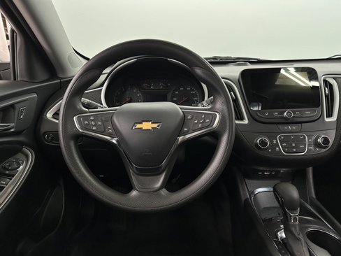 Used 2023 Chevrolet Malibu LT image 9