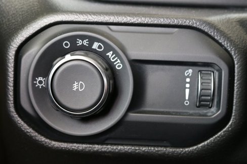 Used 2023 Jeep Wrangler Sport S image 47