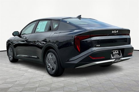 Certified 2025 Kia K4 LX image 6