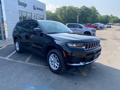Used 2025 Jeep Grand Cherokee L Laredo w/ Trailer Tow Package image 7