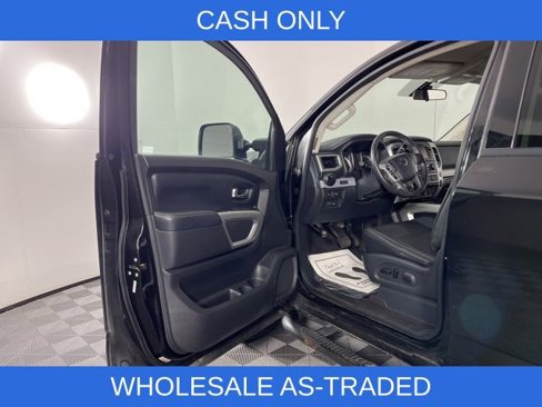 Used 2018 Nissan Titan PRO-4X w/ Pro-4x Utility Package image 14