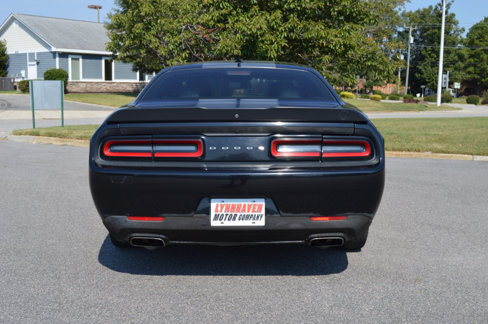 Used 2017 Dodge Challenger SXT Plus image 15