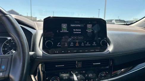 Used 2023 Nissan Rogue SL w/ SL Premium Package image 13