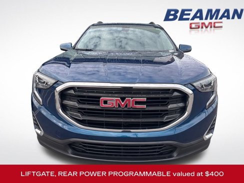 Used 2021 GMC Terrain SLE w/ Driver Convenience Package image 3