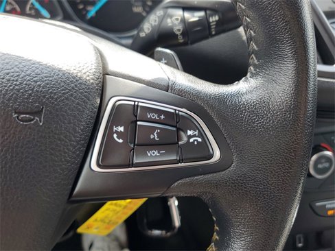 Used 2017 Ford Escape SE w/ Equipment Group 201A image 16