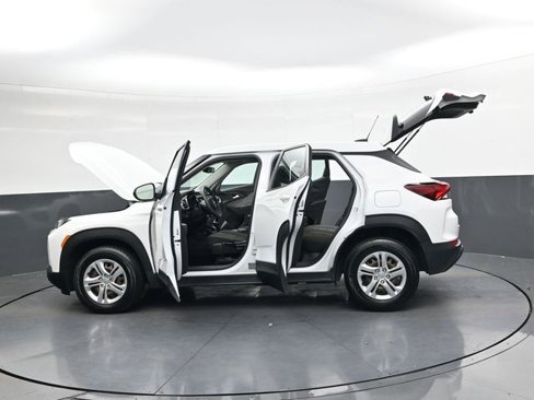 Used 2021 Chevrolet TrailBlazer L image 40