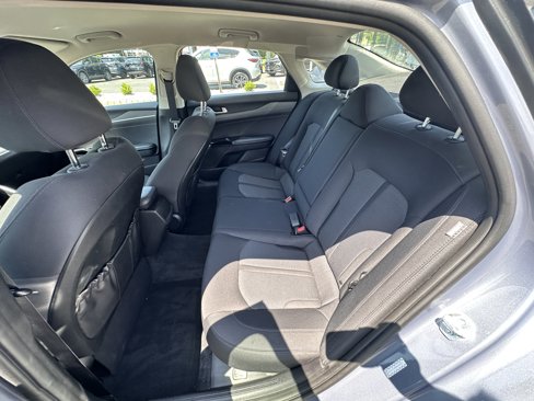 Used 2021 Kia K5 LXS image 32