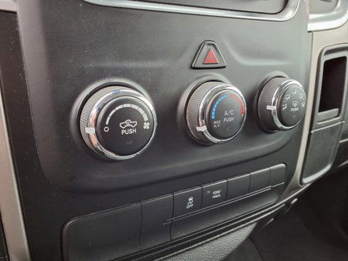 Certified 2020 RAM 1500 Classic SLT image 16