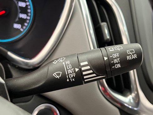 Used 2023 Chevrolet Equinox LT image 42