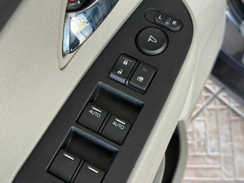 Used 2015 Honda Odyssey Touring image 16