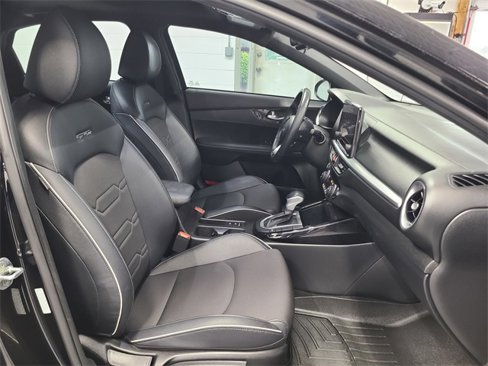 Used 2023 Kia Forte GT-Line w/ GT-Line Premium Package image 19