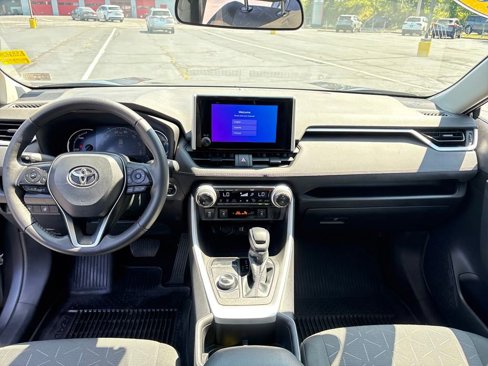 Used 2023 Toyota RAV4 XLE image 12