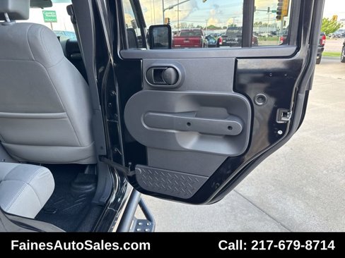 Used 2010 Jeep Wrangler Unlimited Sport image 73