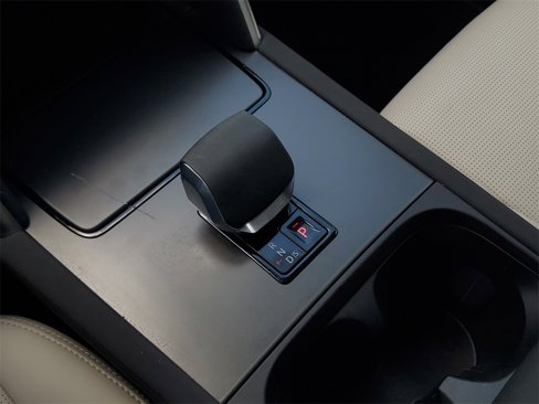 Used 2024 Land Rover Discovery Sport S image 29