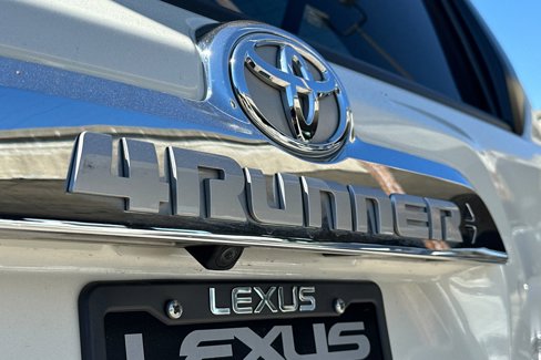 Used 2022 Toyota 4Runner Limited image 22