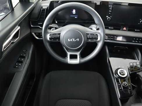 Used 2024 Kia Sportage LX image 10