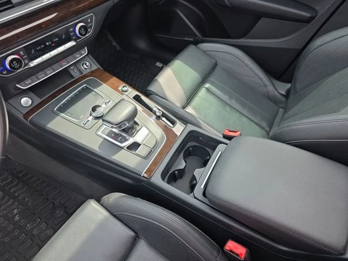 Used 2018 Audi Q5 2.0T Premium Plus image 19