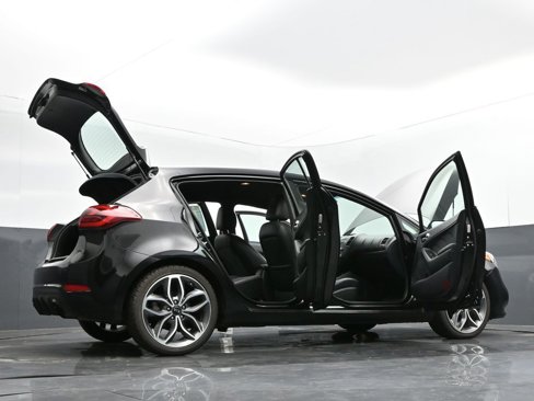 Used 2015 Kia Forte SX image 31