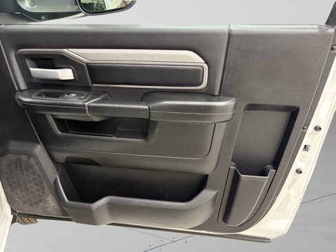 Used 2019 RAM 3500 Tradesman image 27