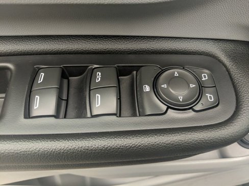 Used 2024 GMC Terrain SLT image 28