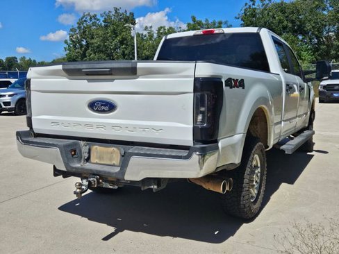 Used 2017 Ford F250 XL w/ Power Equipment Group image 4