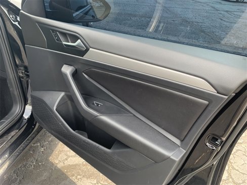 Used 2019 Volkswagen Jetta S image 11
