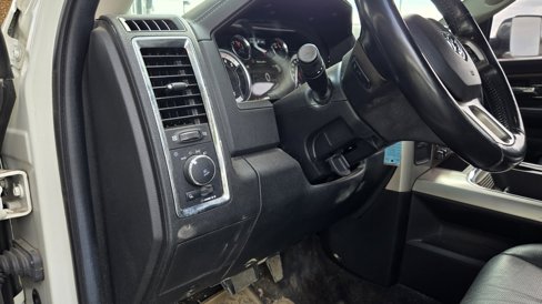 Used 2018 RAM 3500 Laramie image 12