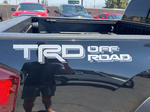 Used 2018 Toyota Tacoma TRD Off-Road image 38