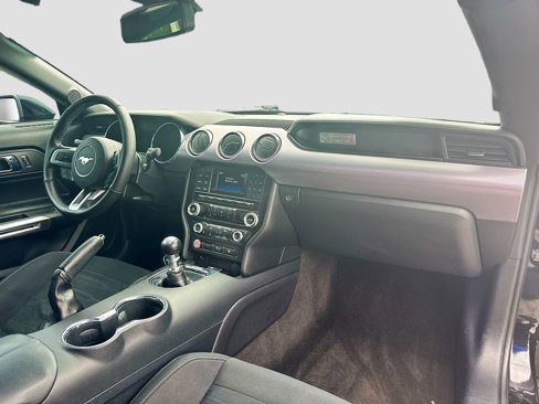 Used 2015 Ford Mustang Coupe image 28