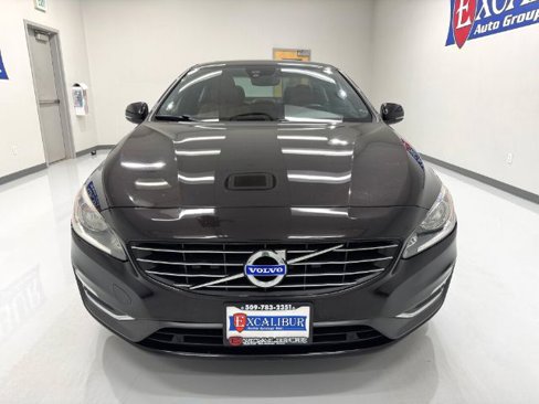 Used 2015 Volvo S60 T5 Premier image 2