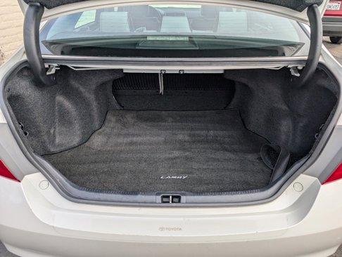 Used 2017 Toyota Camry XSE image 8