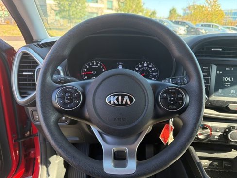 Used 2021 Kia Soul LX image 11