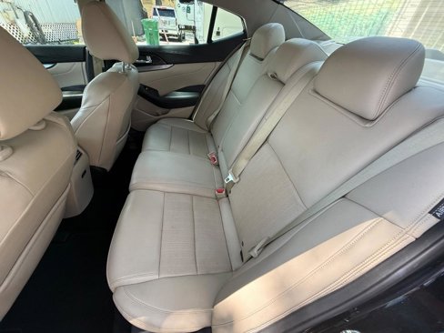 Used 2019 Nissan Maxima 3.5 SV image 16