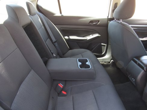 Used 2023 Nissan Altima 2.5 SV image 8