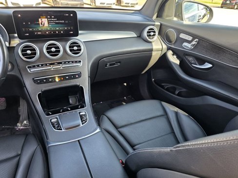 Used 2022 Mercedes-Benz GLC 300 4MATIC image 27
