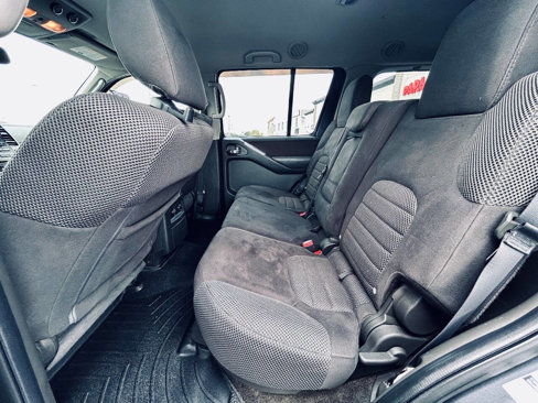 Used 2012 Nissan Pathfinder SV image 21