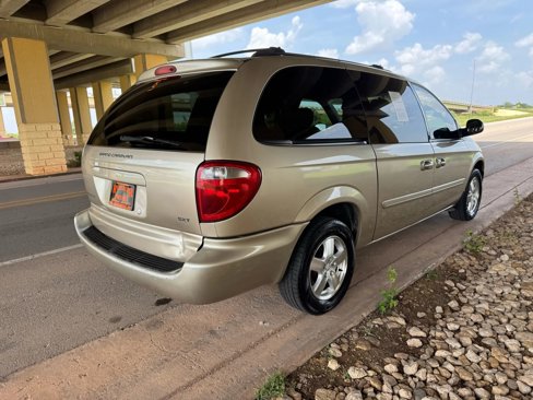 Used 2007 Dodge Grand Caravan SXT image 3