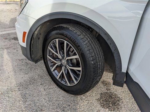 Certified 2021 Volkswagen Tiguan S image 32