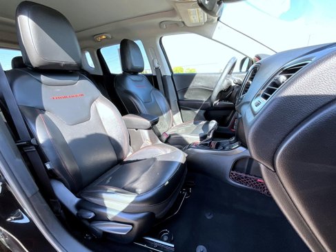 Used 2018 Jeep Compass Trailhawk w/ Leather Interior Group image 16
