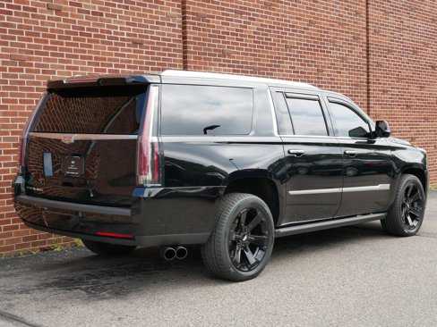 Used 2020 Cadillac Escalade ESV Premium Luxury image 25