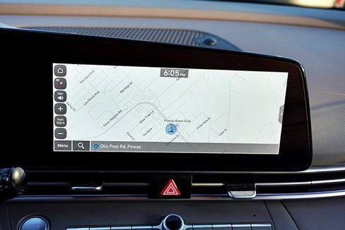 Certified 2024 Hyundai Elantra SEL image 26