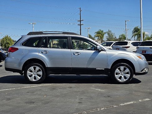 Used 2012 Subaru Outback 2.5i image 8
