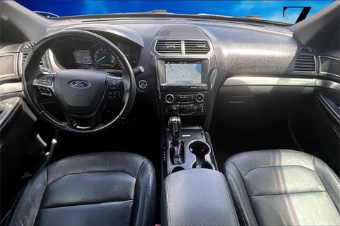 Used 2018 Ford Explorer XLT w/ Equipment Group 202A image 15